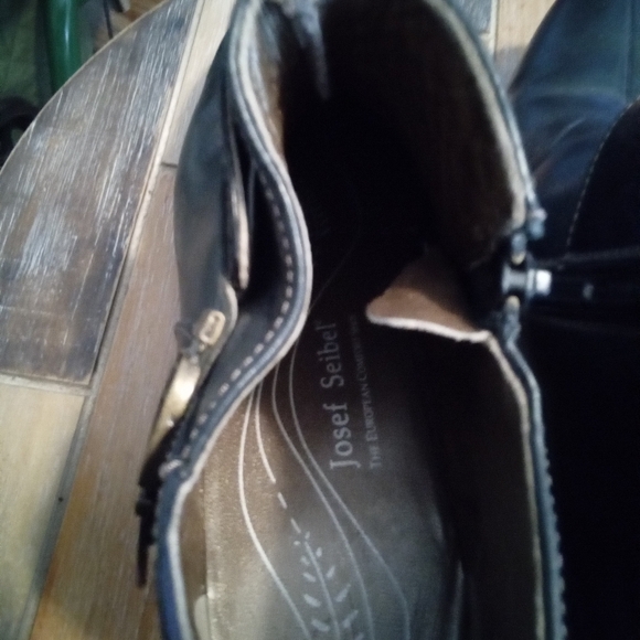 Women's JOSEPH SEIBEL Black Leather Ankle Boots size 39 US 8.5 With Zipp… - Picture 7 of 16